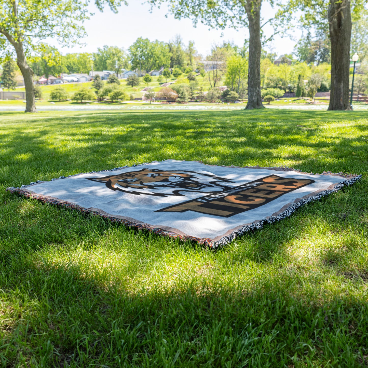 Farmington Tigers: Woven Blanket